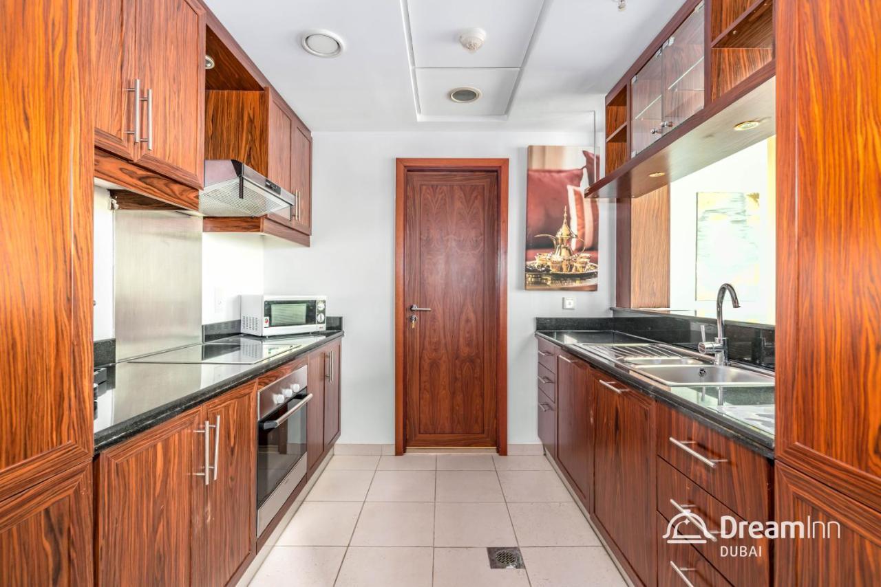 Dream Inn Apartments - Burj Residence With Fountain View Дубай Екстериор снимка